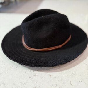 Leather-Trimmed Fedora in Black